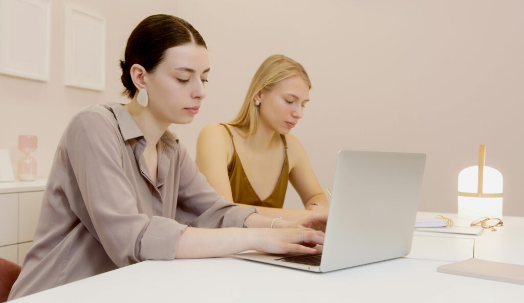 Outsourced Bookkeeping and Accounting at HammerJack